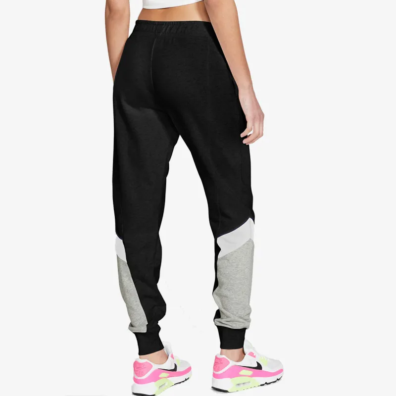 Nike Sportswear Heritage 