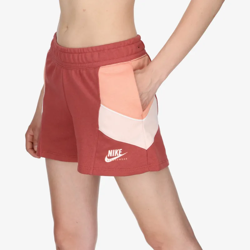 Nike Sportswear Heritage 