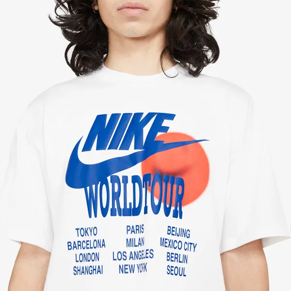 Nike T-shirt M NSW TEE WORLD TOUR 