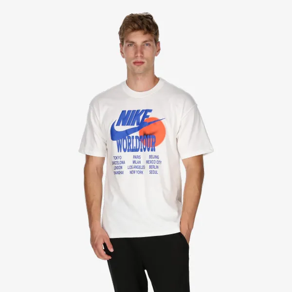 Nike T-shirt M NSW TEE WORLD TOUR 