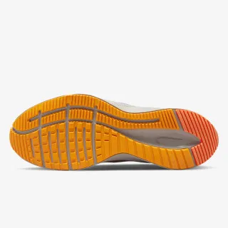 Nike Quest 4 