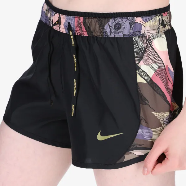 Nike Kratke hlače 10K FEMME 