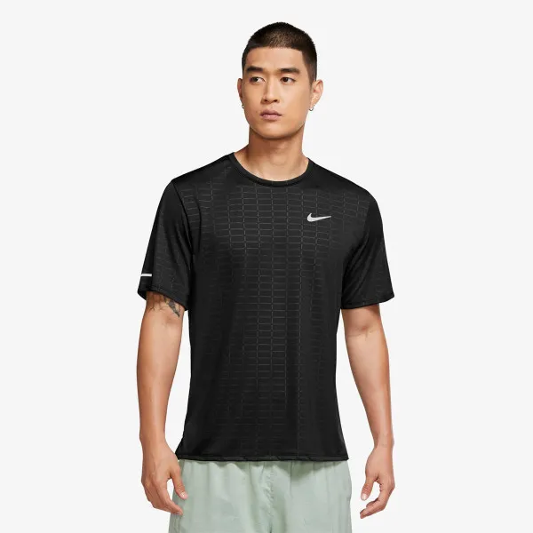 Nike M NK RN DVN MILER SS EMBOSS 
