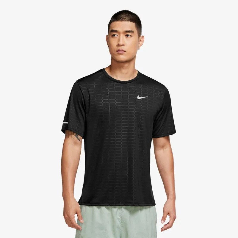 Nike M NK RN DVN MILER SS EMBOSS 