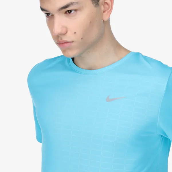 Nike T-shirt M NK RN DVN MILER SS EMBOSS 