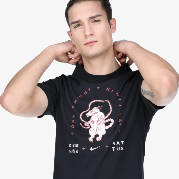 Nike Dri-FIT Graphic 