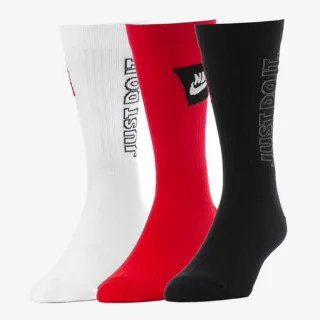 Nike Sportswear Everyday Essential 