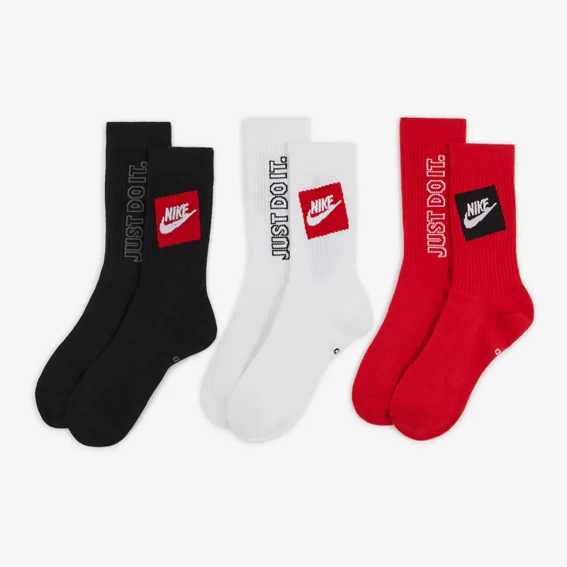Nike Sportswear Everyday Essential 