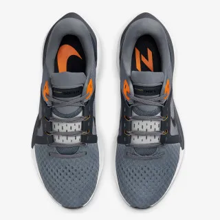 Nike AIR ZOOM VOMERO 16 
