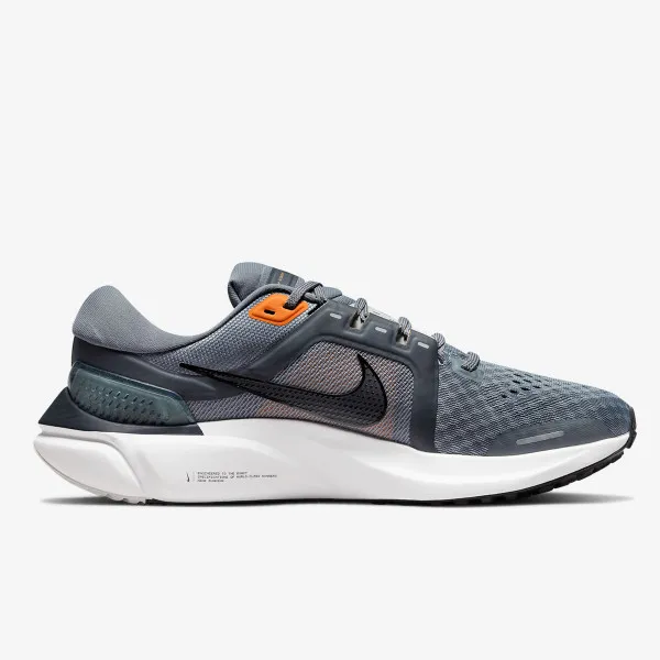 Nike AIR ZOOM VOMERO 16 