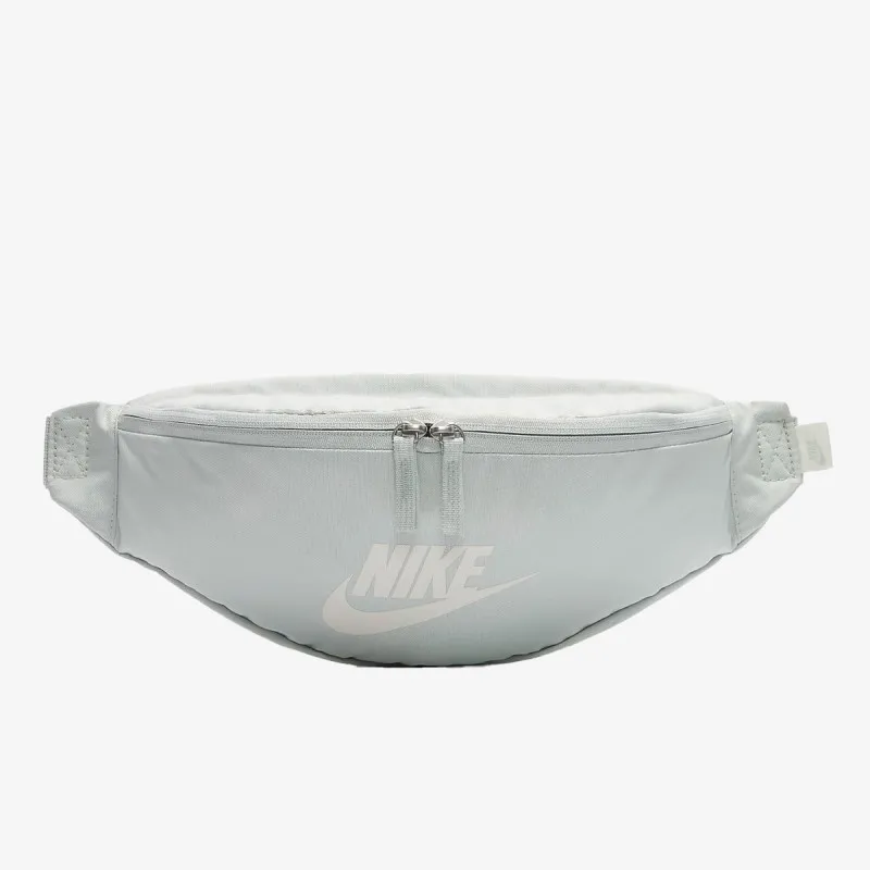 Nike HERITAGE 