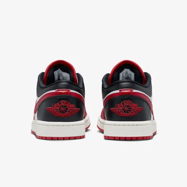 Nike WMNS AIR JORDAN 1 LOW 
