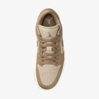 Nike WMNS AIR JORDAN 1 LOW 