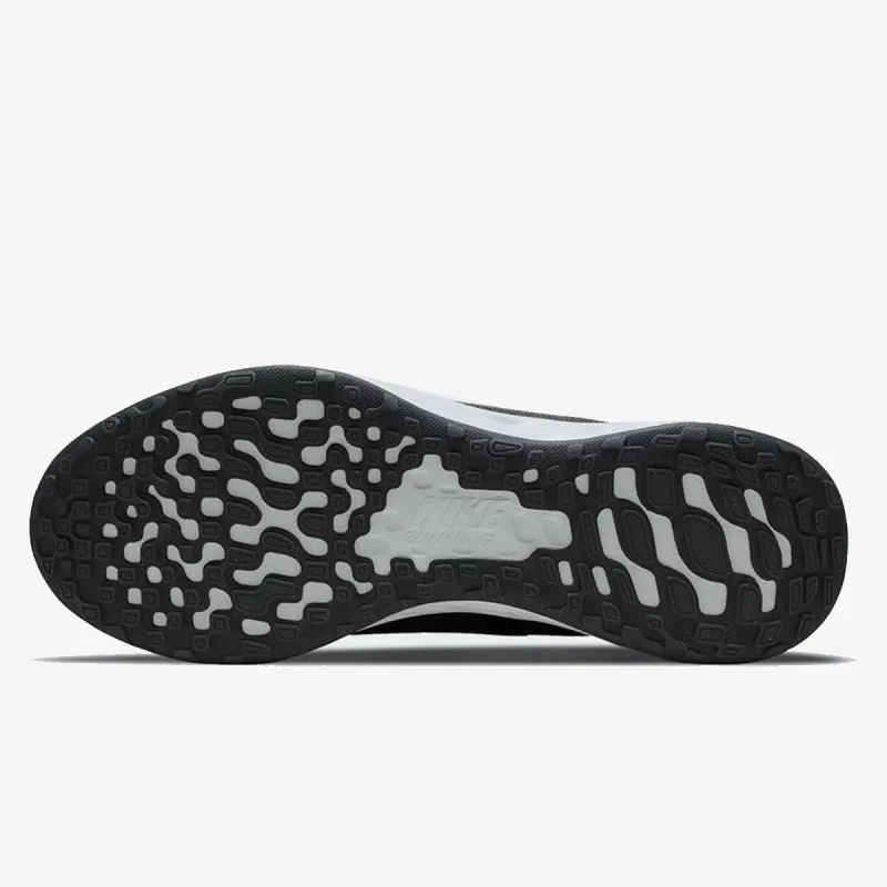 Nike REVOLUTION 6 