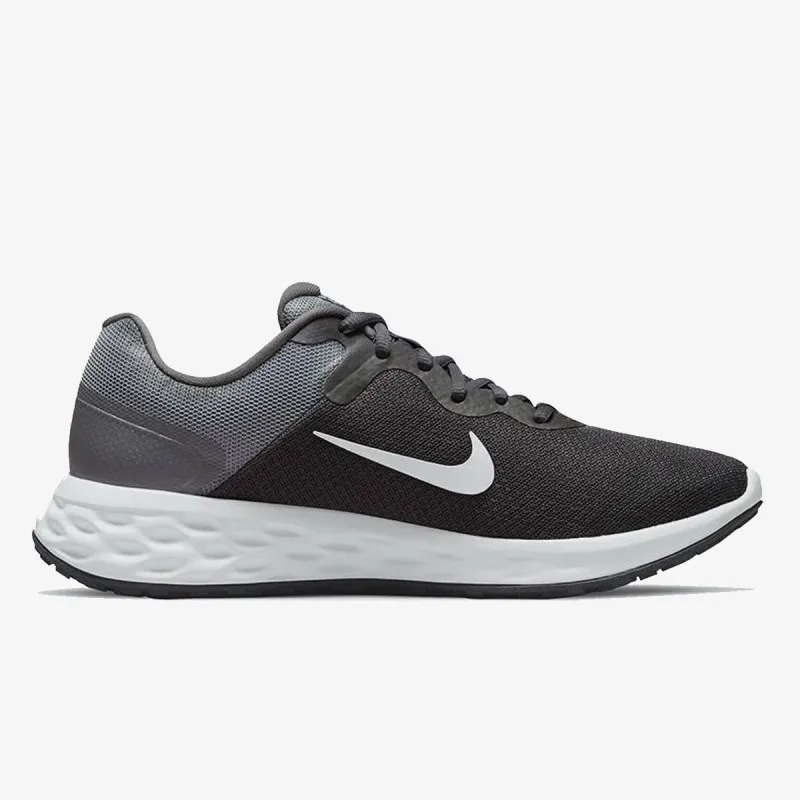Nike REVOLUTION 6 