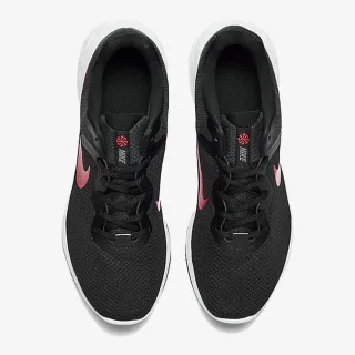 Nike Revolution 6 