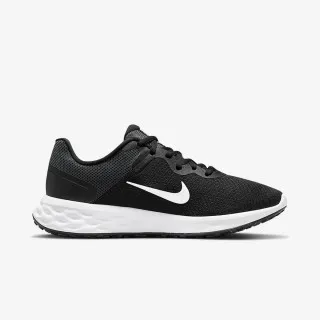 Nike Revolution 6 