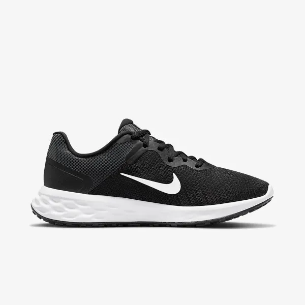 Nike Revolution 6 