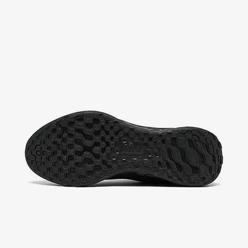 Nike Revolution 6 