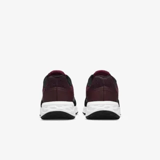 Nike Revolution 6 