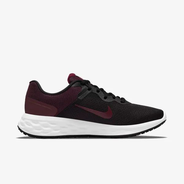 Nike Revolution 6 