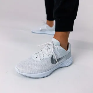 Nike REVOLUTION 6 