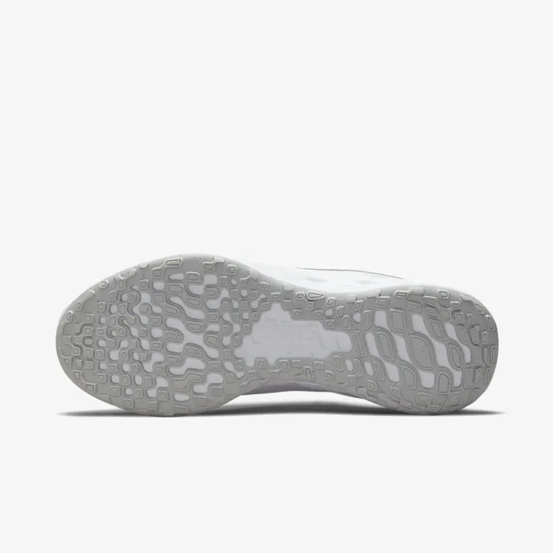 Nike REVOLUTION 6 