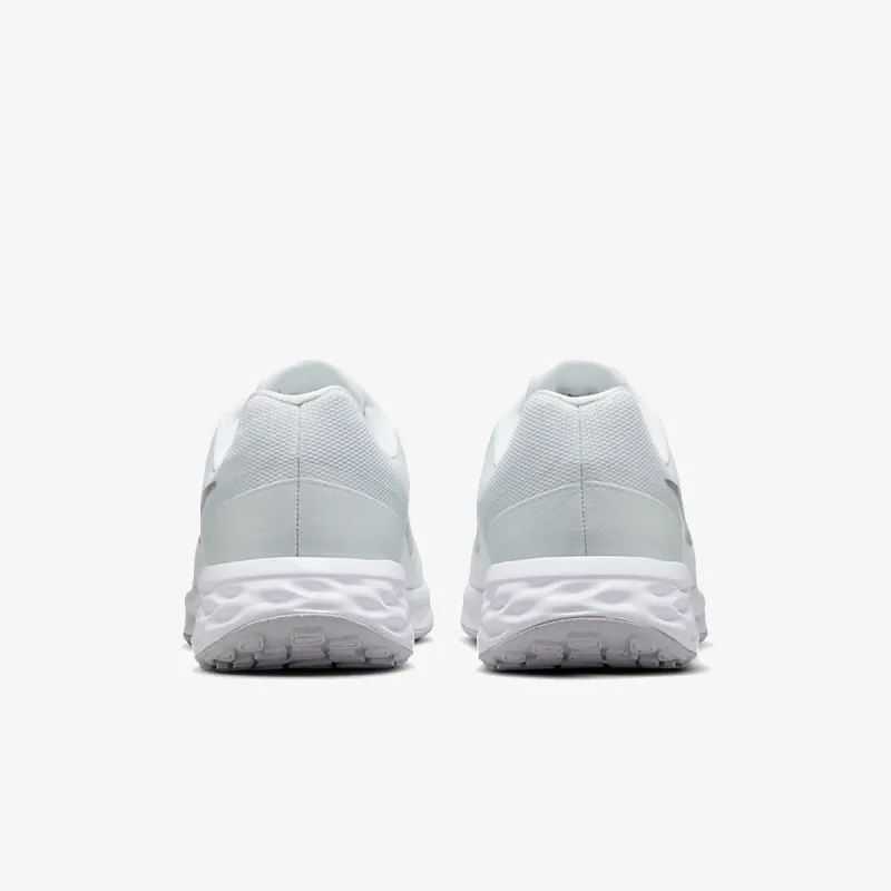 Nike REVOLUTION 6 