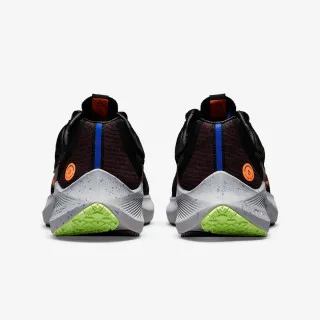 Nike WMNS ZOOM WINFLO 8 SHIELD 
