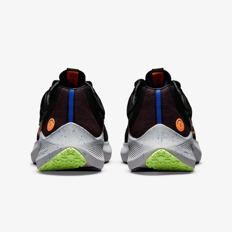 Nike WMNS ZOOM WINFLO 8 SHIELD 