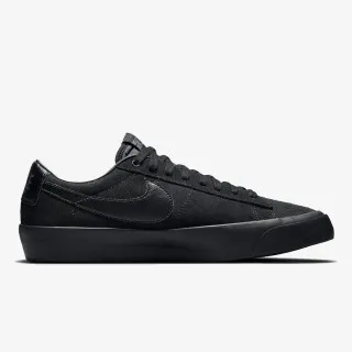 Nike SB ZOOM BLAZER LOW PRO 