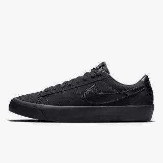 Nike SB ZOOM BLAZER LOW PRO 