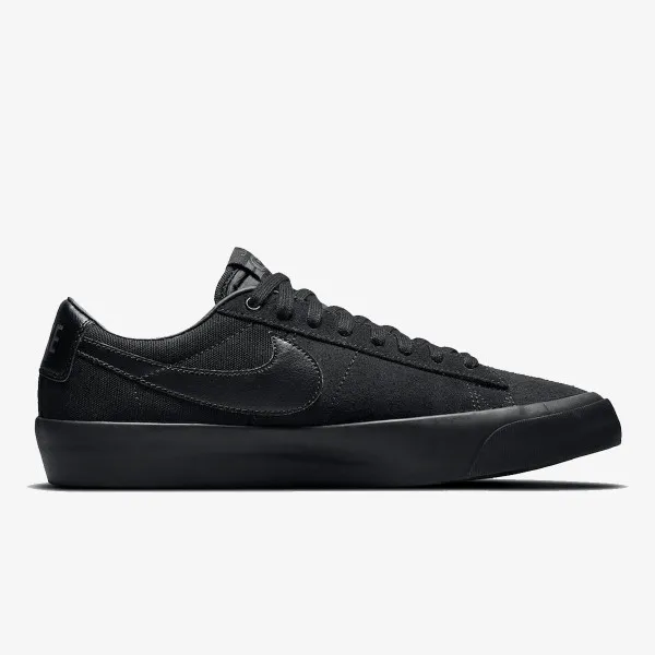 Nike SB ZOOM BLAZER LOW PRO 