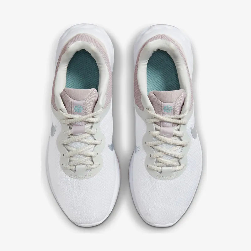 Nike W REVOLUTION 6 NN PRM 