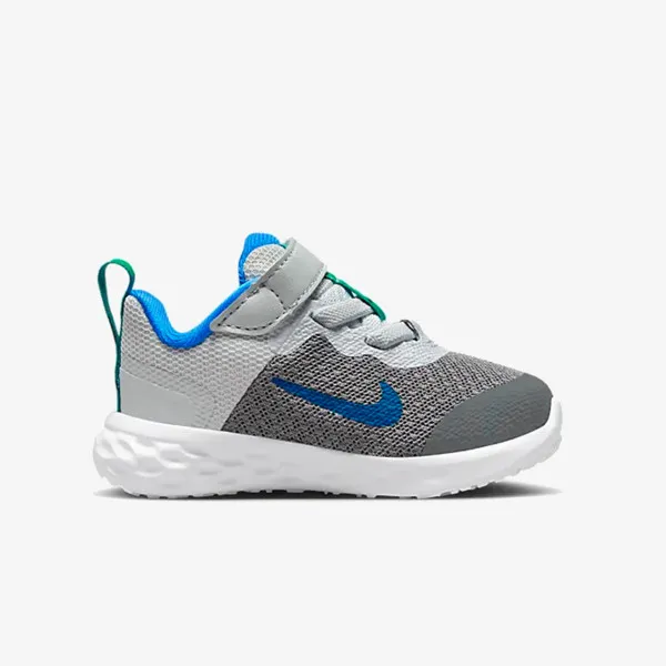 NIKE TENISICE Revolution 6 