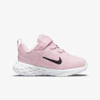 Nike Revolution 6 