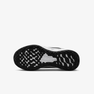 NIKE TENISICE Revolution 6 