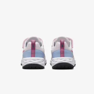 Nike Revolution 6 