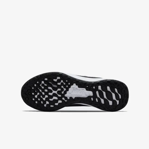 Nike REVOLUTION 6 