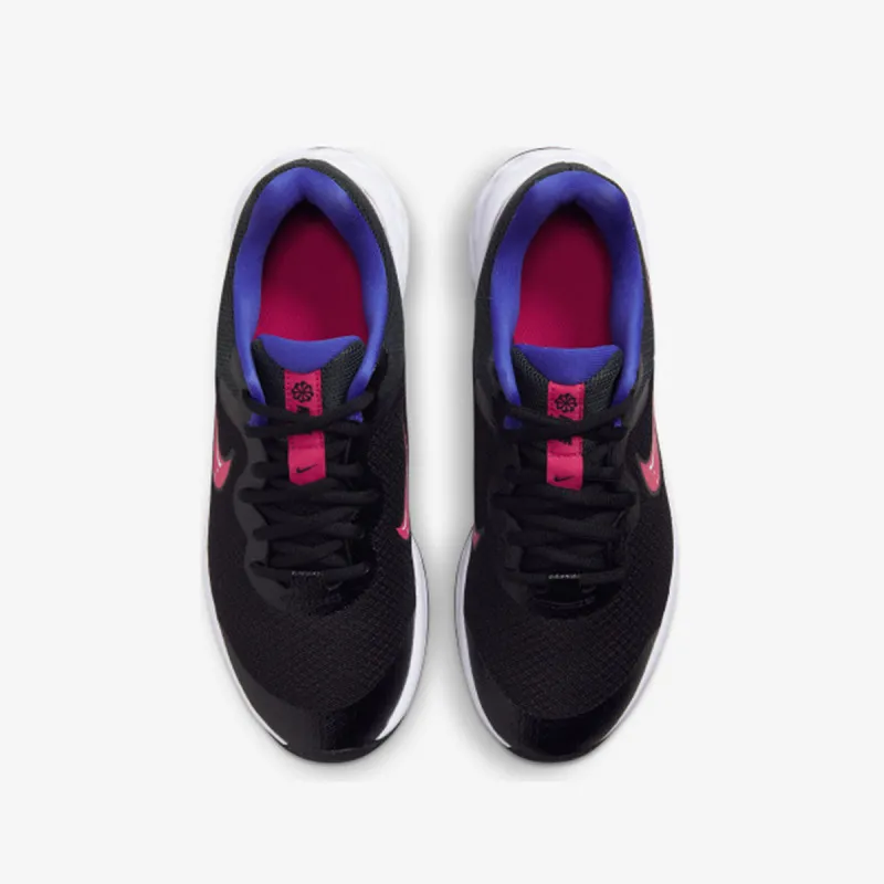 Nike Revolution 6 SE 