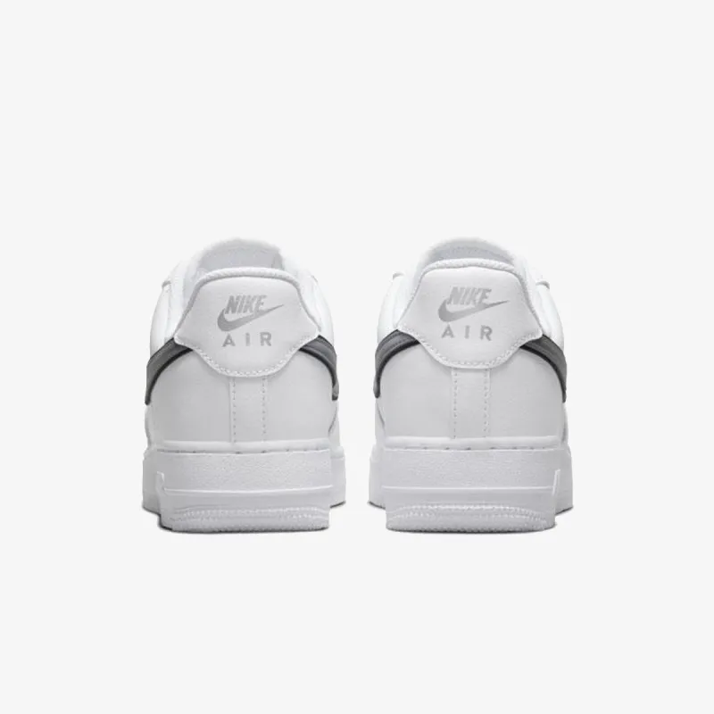 Nike Air Force 1 '07 Essentials 