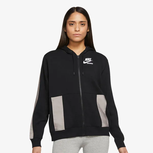 Nike Sportswear Heritage 