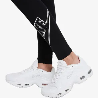 Nike Sportswear Favorites 