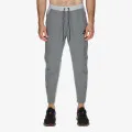 Nike Sportswear Tech Essentials+ 