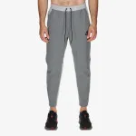 Nike Sportswear Tech Essentials+ 