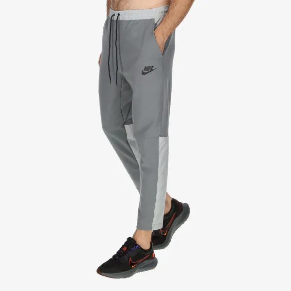 Nike Hlače Sportswear Tech Essentials+ 