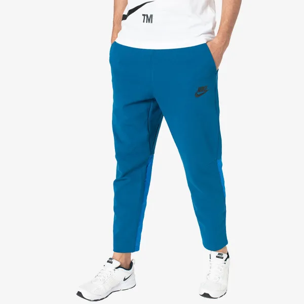 Nike Hlače Sportswear Tech Essentials+ 