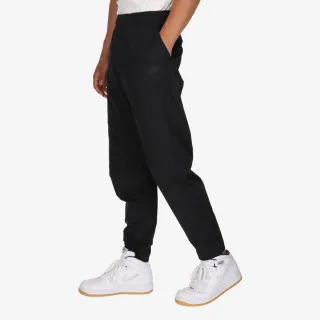 Nike Sportswear Tech Essentials 