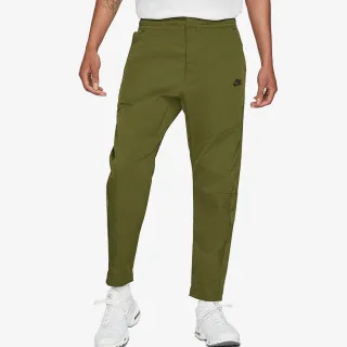 Nike Sportswear Tech Essentials 
