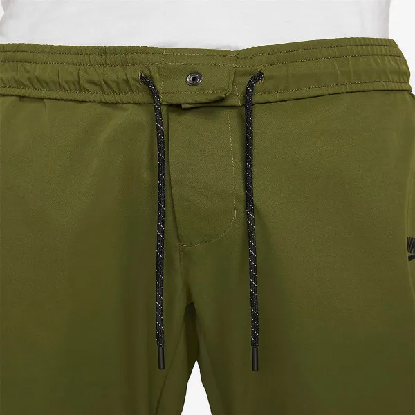 Nike Sportswear Tech Essentials 
